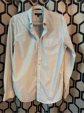Banana Republic Men’s White Shirt with Navy Check
